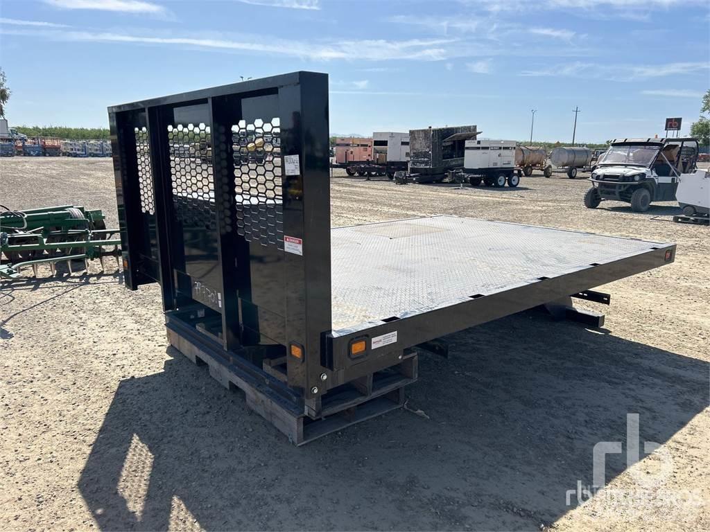  Flatbed Dump Kabiny a interiér