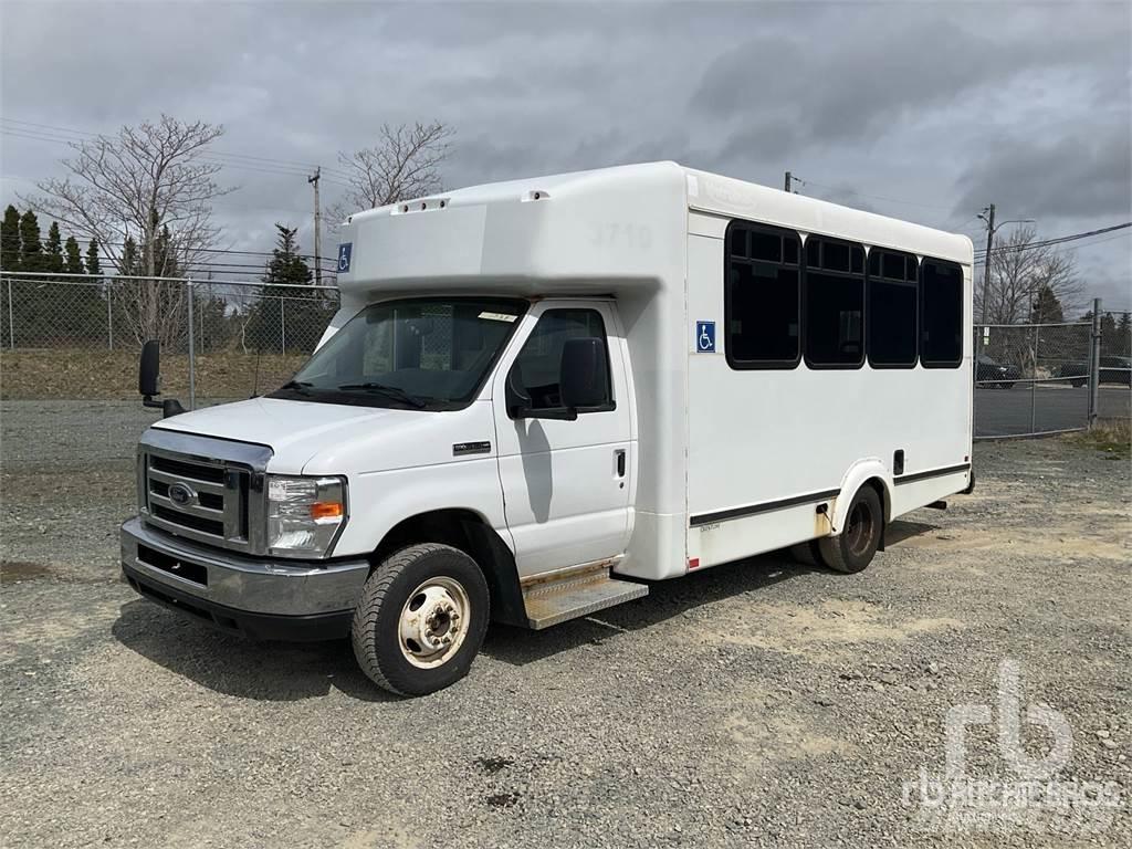 Ford E-350 Meziměstské autobusy