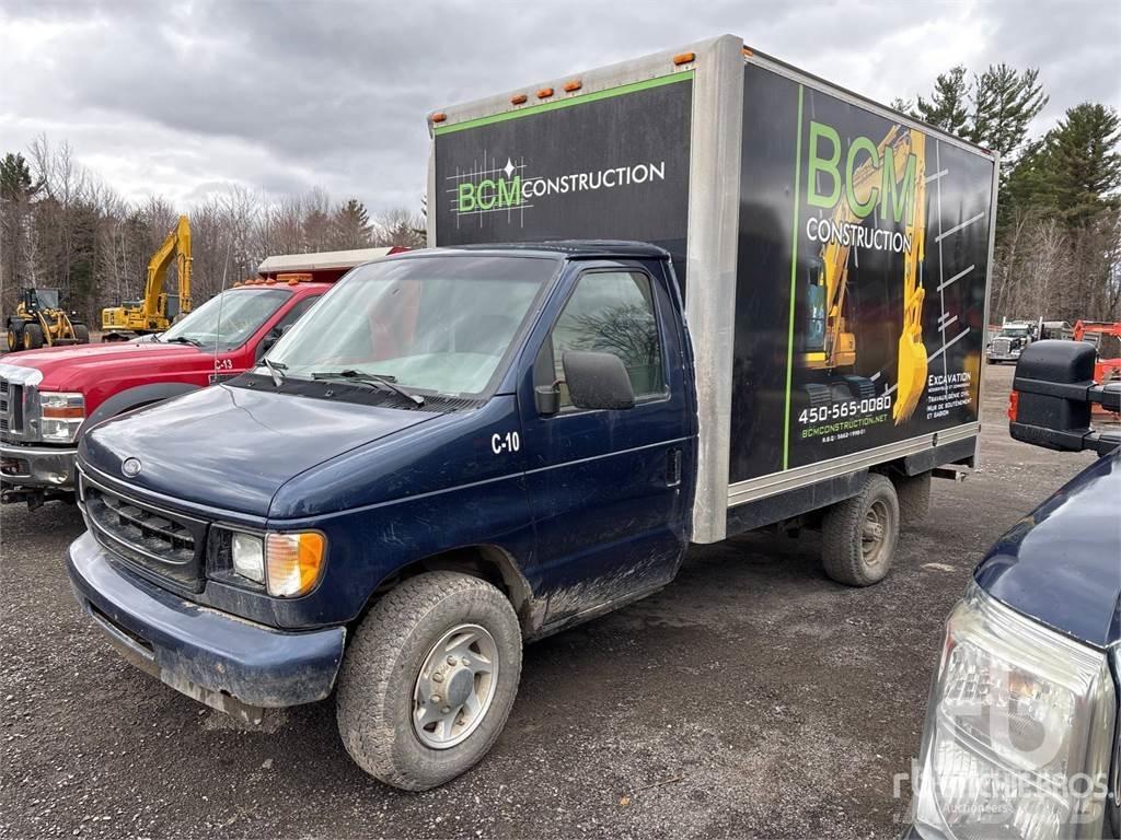 Ford E-350 Komunální / Multi-užitková vozidla