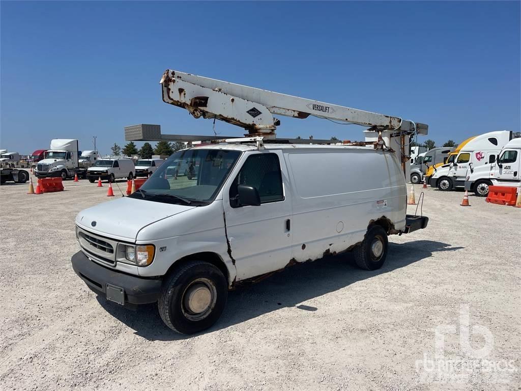 Ford E-350 Přívěsové plošiny