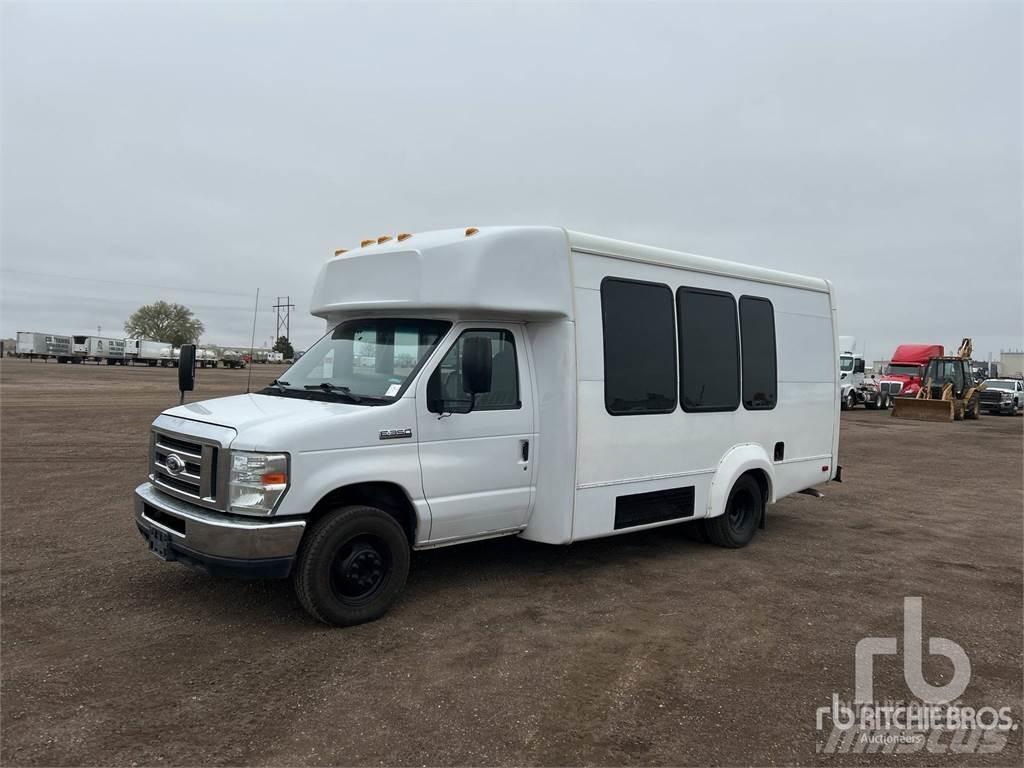 Ford E-350 Meziměstské autobusy