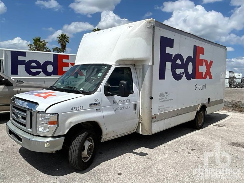Ford E-450 Dodávky