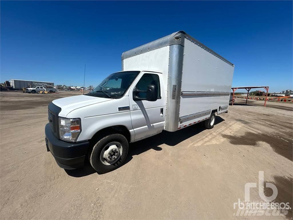 Ford E350 Dodávky
