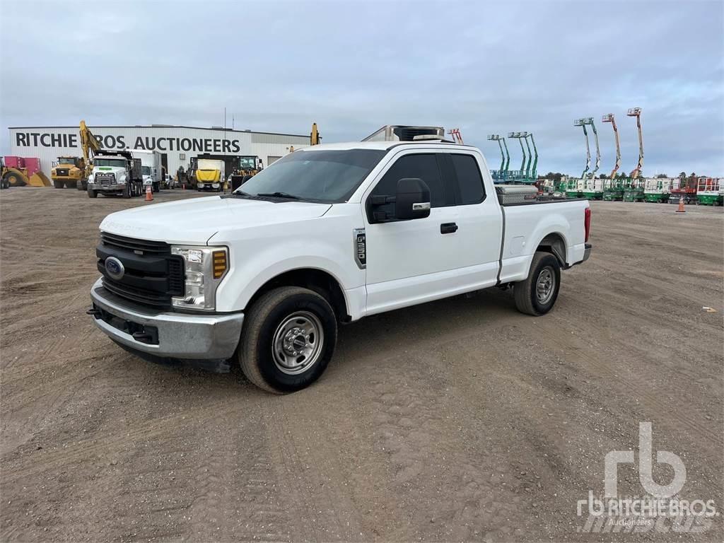 Ford F-250 Pick up/Valník