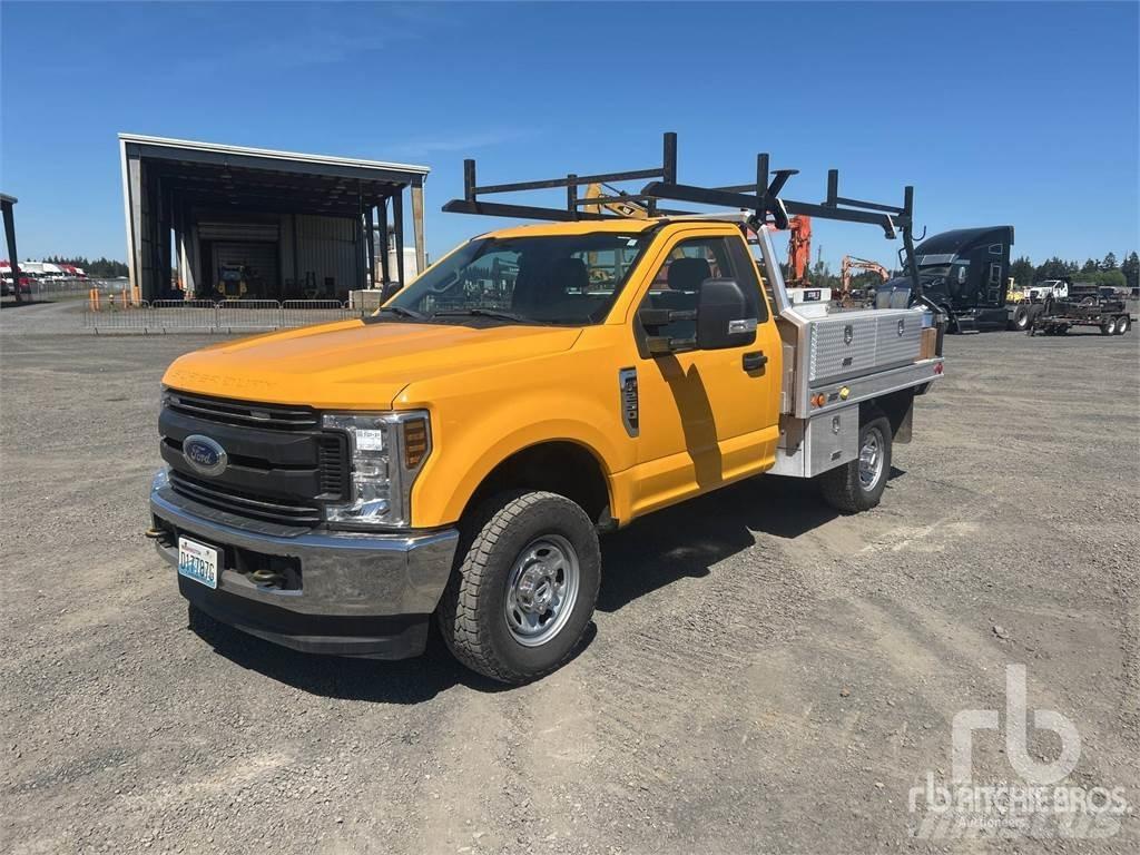 Ford F-250 Valníky/Sklápěcí bočnice