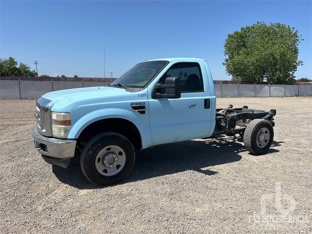 Ford F-250 Nákladní vozidlo bez nástavby