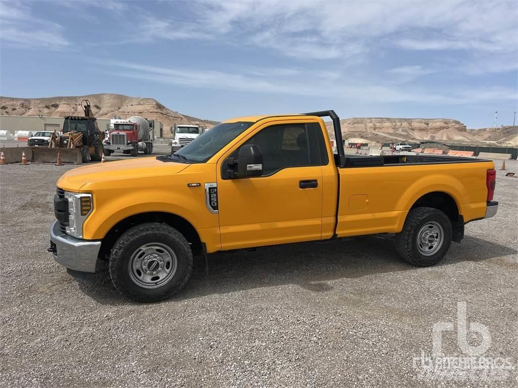 Ford F-250 Pick up/Valník