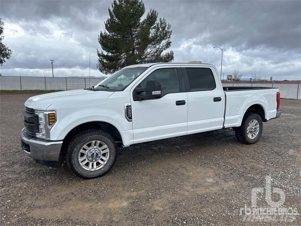 Ford F-350 Pick up/Valník
