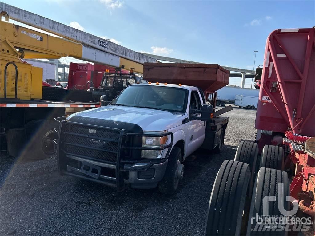 Ford F-350 Valníky/Sklápěcí bočnice