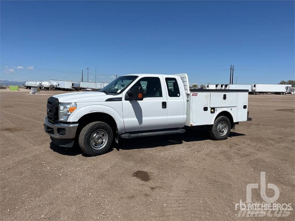 Ford F-350 Komunální / Multi-užitková vozidla
