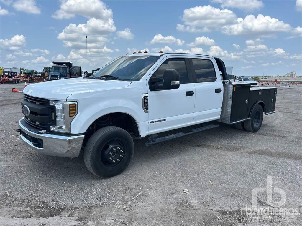 Ford F-350 Valníky/Sklápěcí bočnice