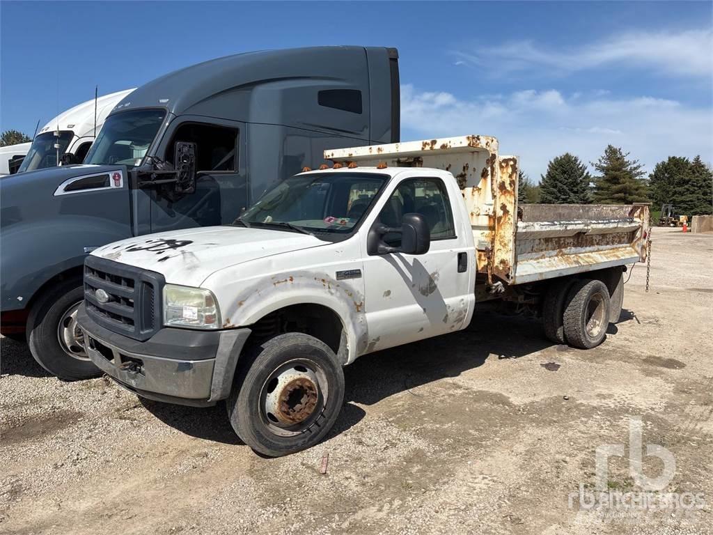 Ford F-450 Sklápěče