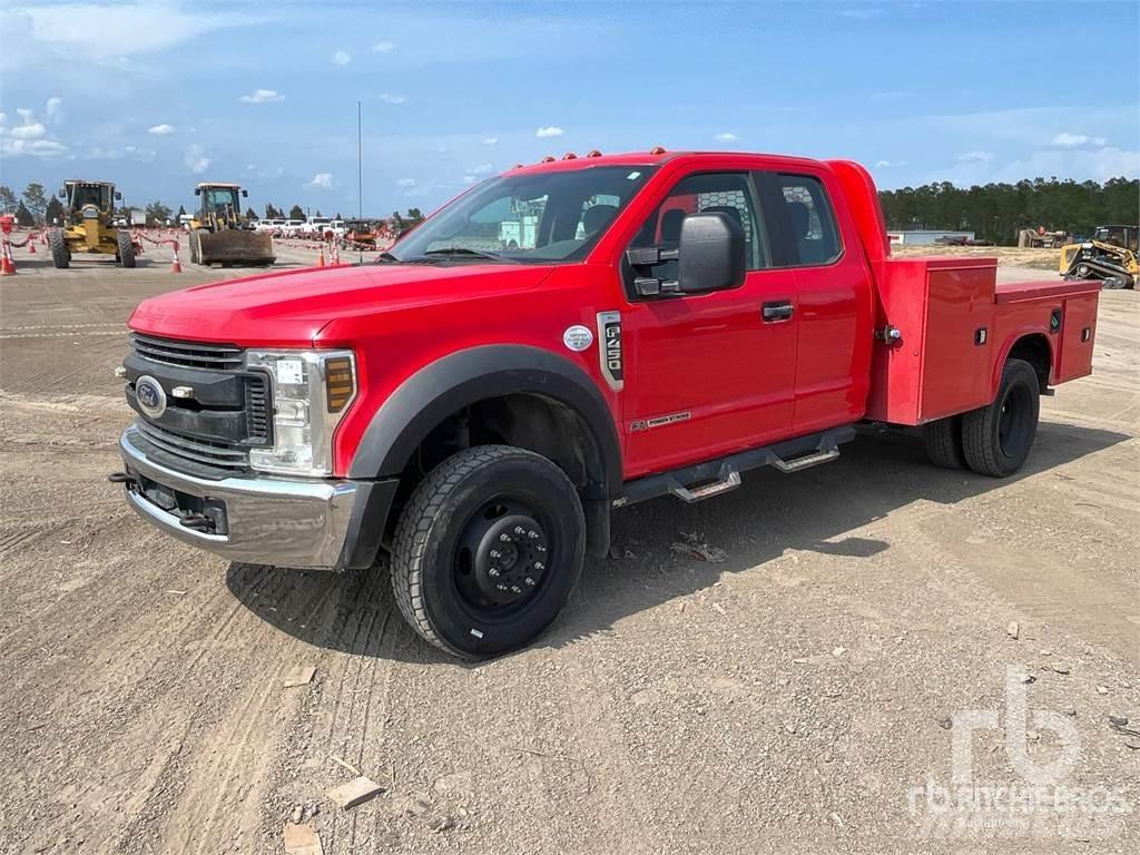 Ford F-450 Komunální / Multi-užitková vozidla