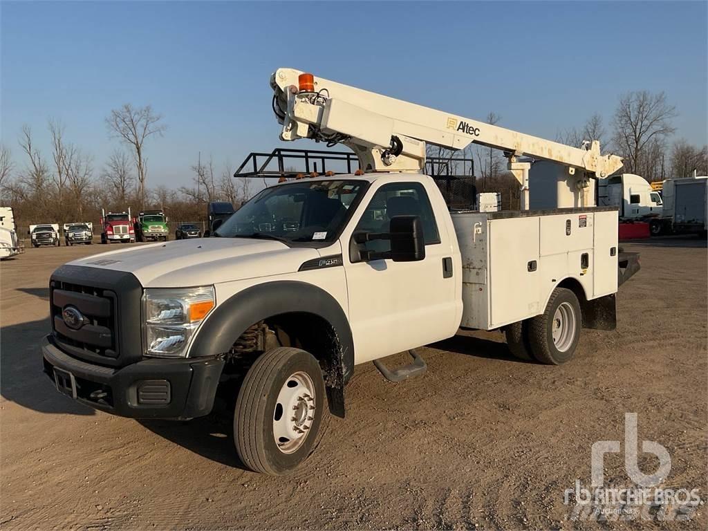 Ford F-450 Přívěsové plošiny