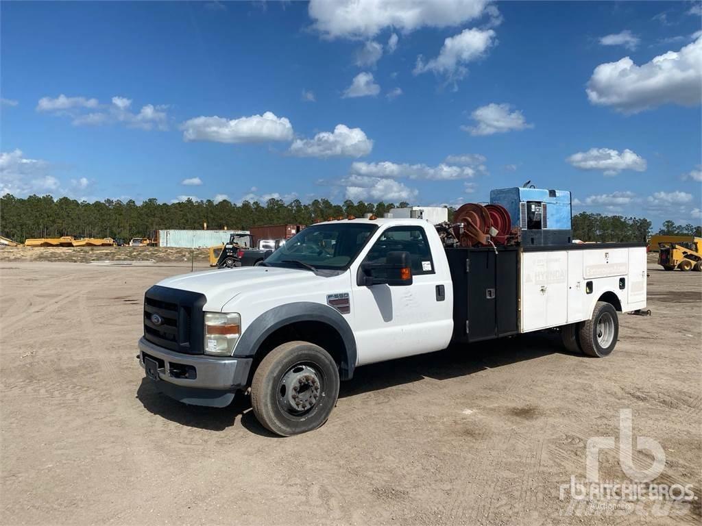 Ford F-550 Komunální / Multi-užitková vozidla