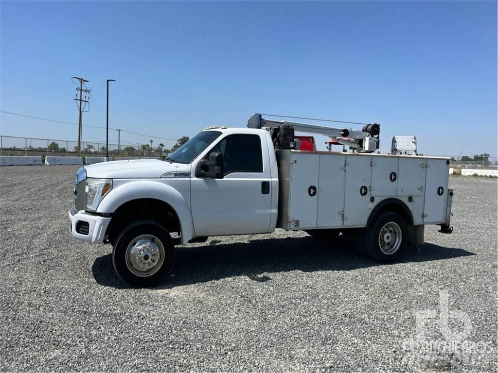 Ford F-550 Komunální / Multi-užitková vozidla