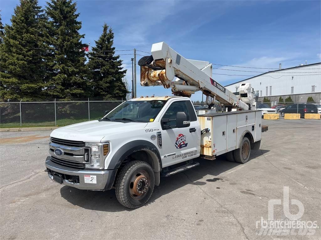 Ford F-550 Přívěsové plošiny