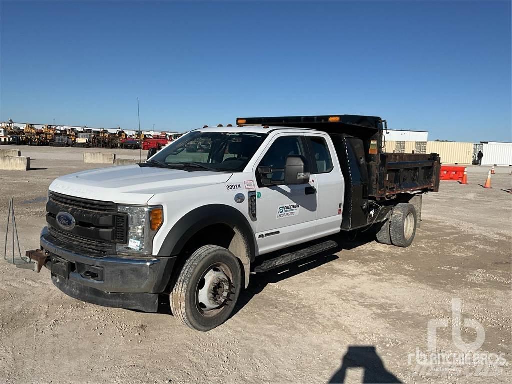 Ford F-550 Sklápěče
