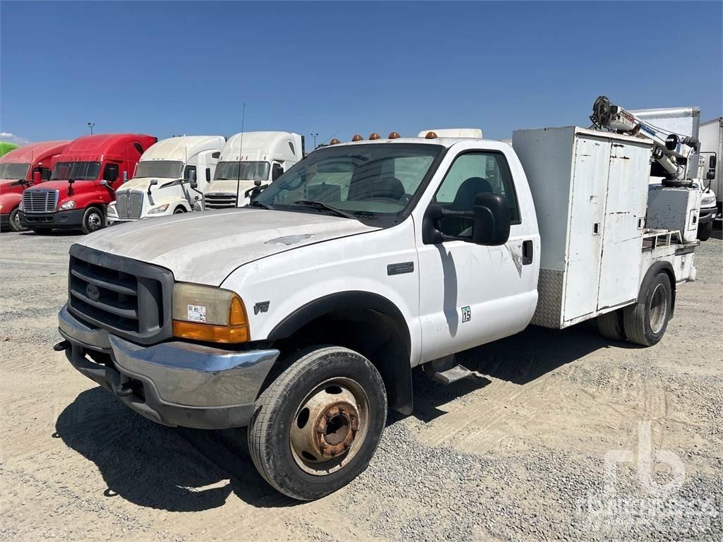 Ford F-550 Komunální / Multi-užitková vozidla