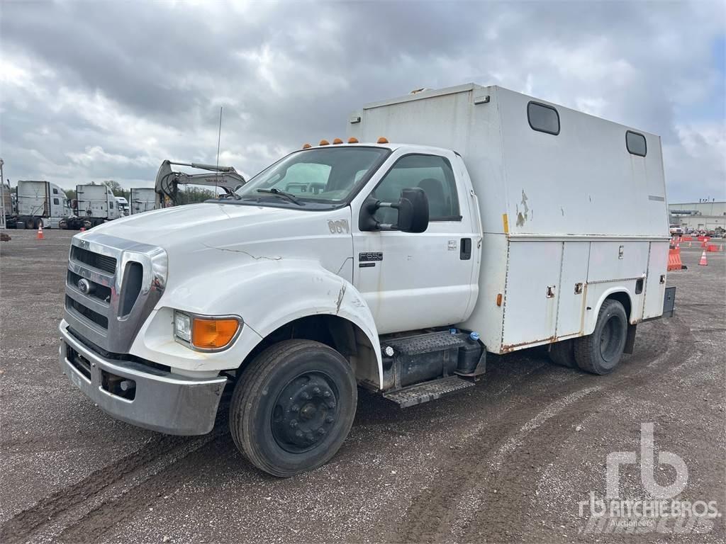 Ford F-650 Komunální / Multi-užitková vozidla