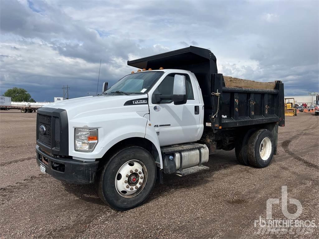 Ford F-750 Sklápěče