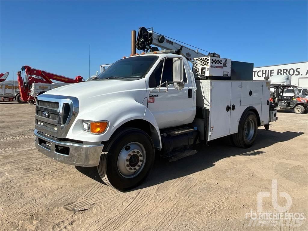 Ford F-750 Komunální / Multi-užitková vozidla