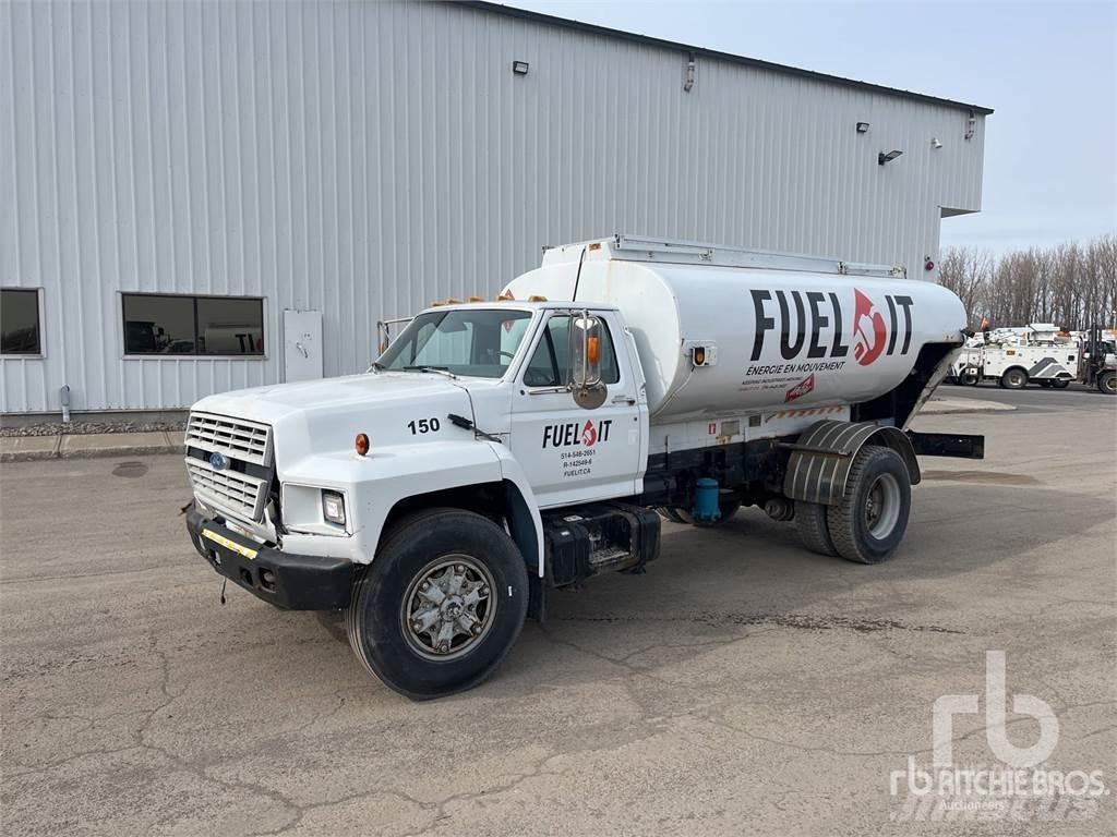 Ford F600 Cisternové vozy