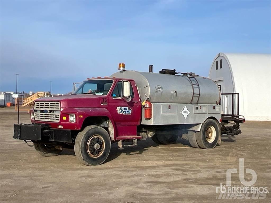 Ford F800 Rozstřikovače asfaltu