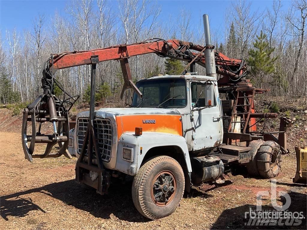 Ford LTS9000 Vozy na přepravu kmenů