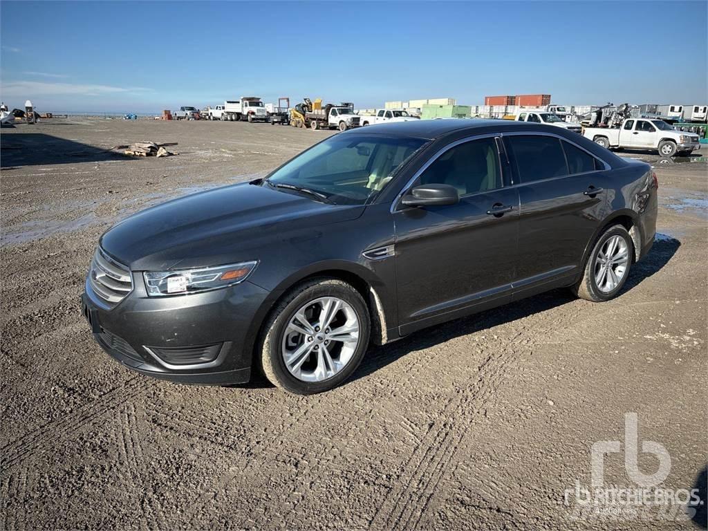 Ford TAURUS Osobní vozy