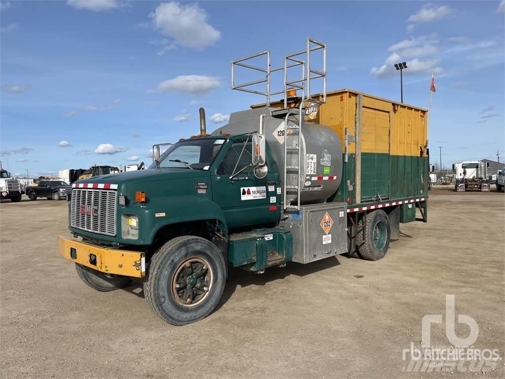 GMC C7500 Cisternové vozy