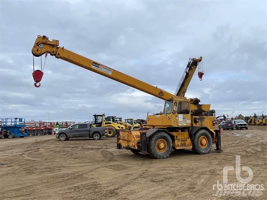 Grove RT620S Jeřáby pro těžký terén