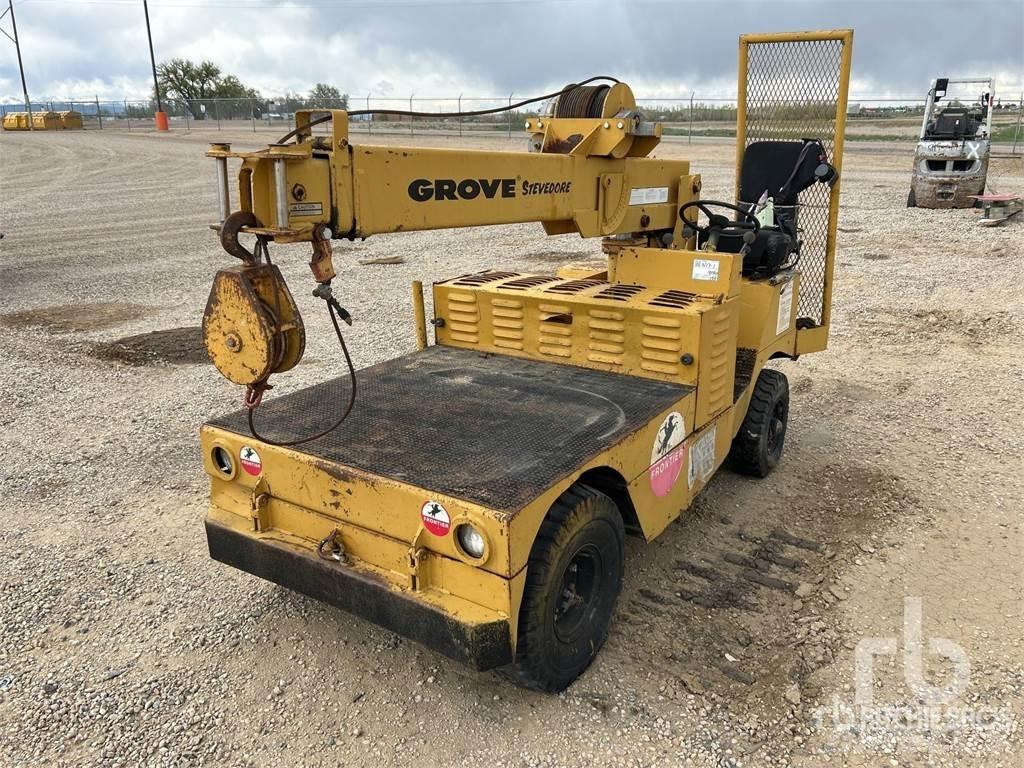 Grove S4000 Jeřáby pro těžký terén