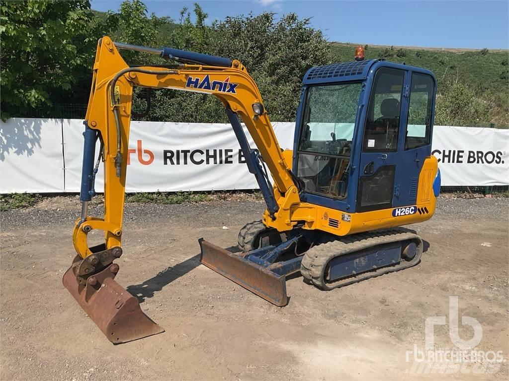 Hanix H26C Mini rýpadla < 7t