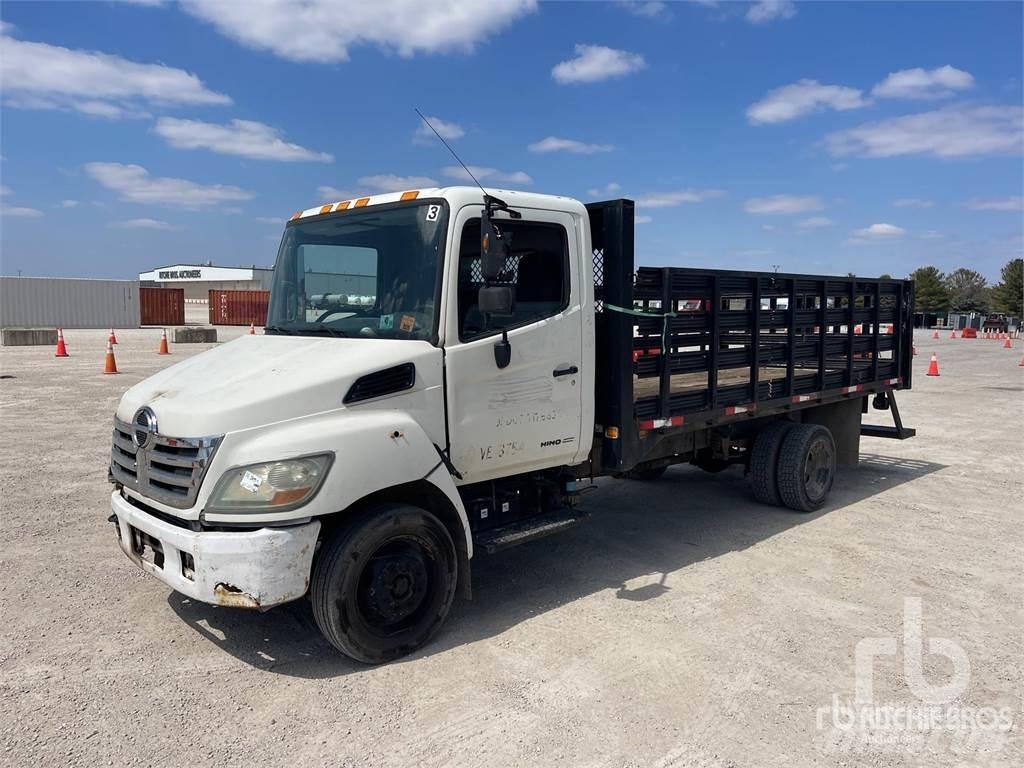 Hino 165 Valníky/Sklápěcí bočnice