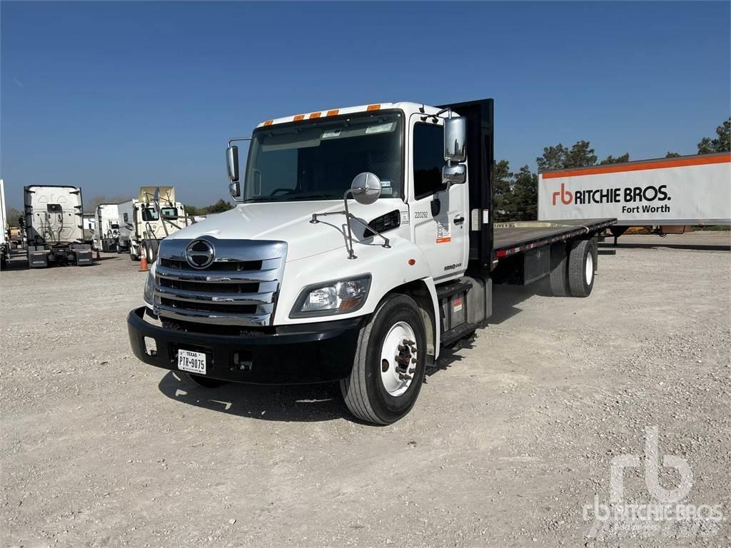 Hino 268 Valníky/Sklápěcí bočnice