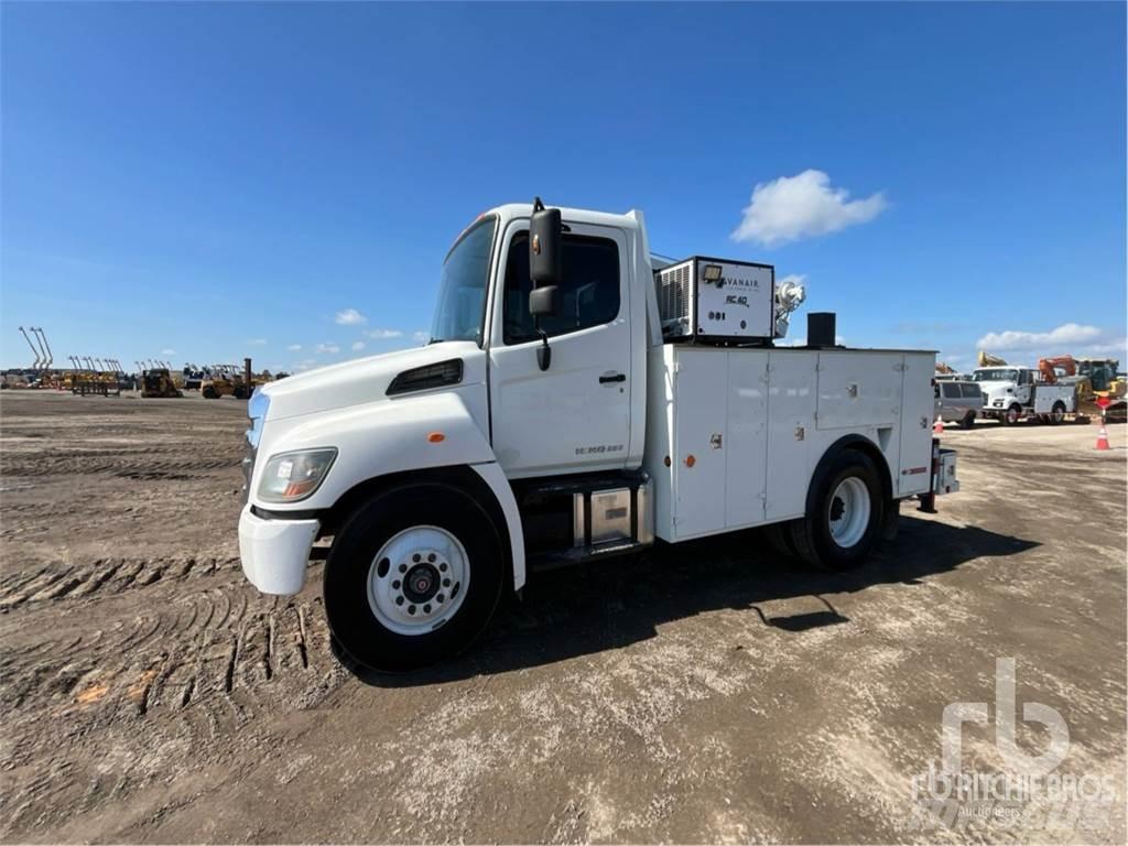 Hino 338 Komunální / Multi-užitková vozidla