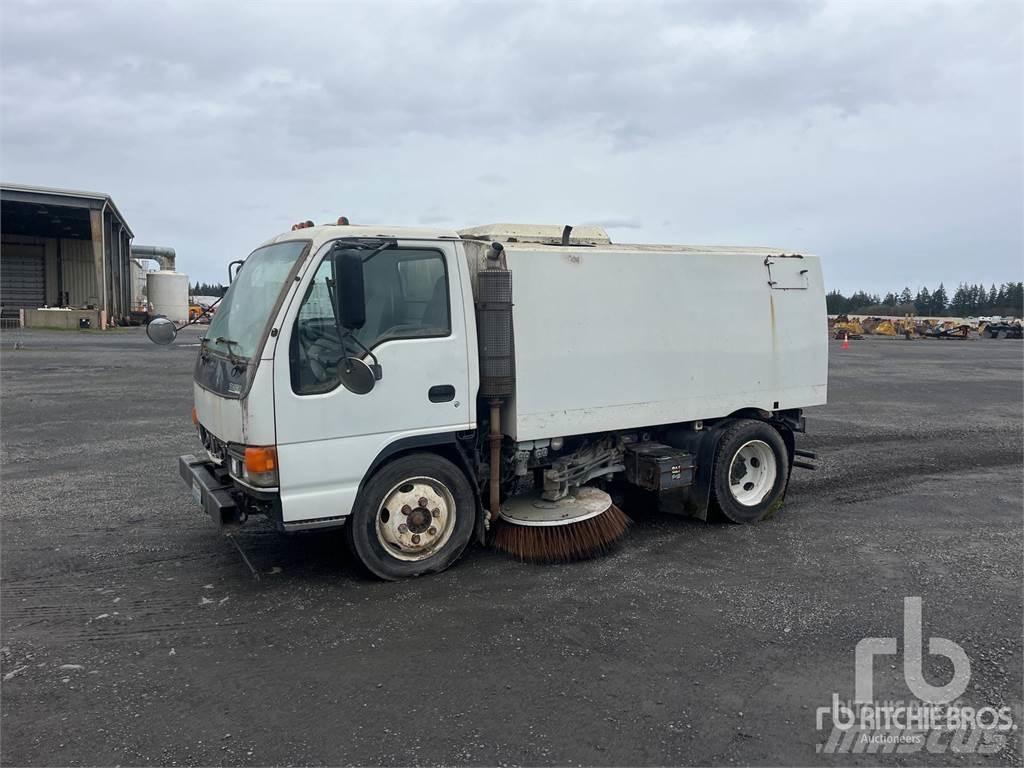 Isuzu NQR Zametací vozy