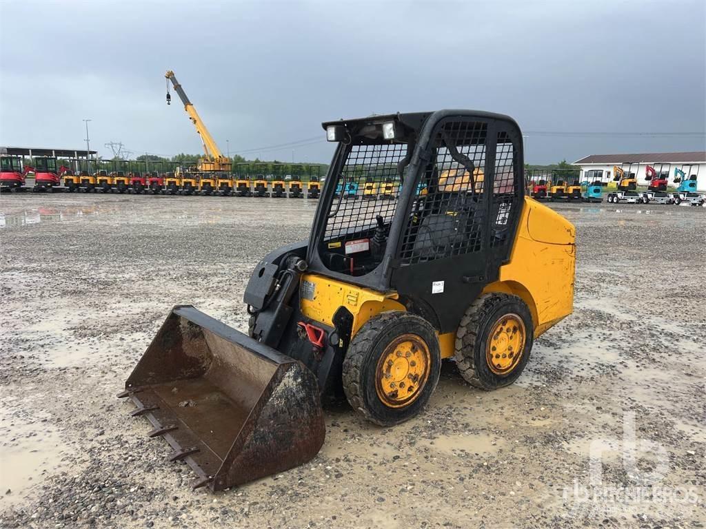 JCB ROBOT 160 Smykem řízené nakladače