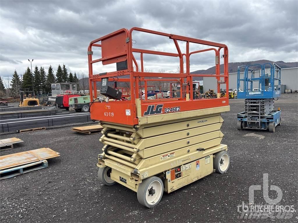 JLG 3246E2 Nůžková zvedací plošina