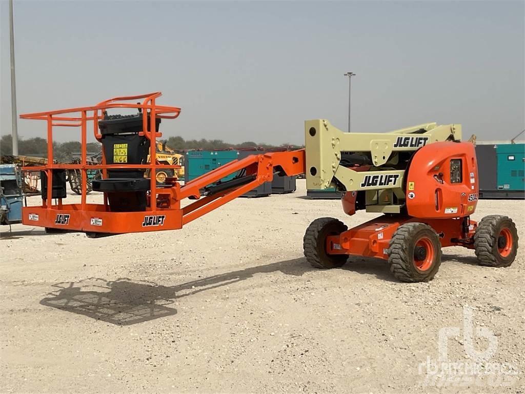 JLG 450AJ Kloubové plošiny