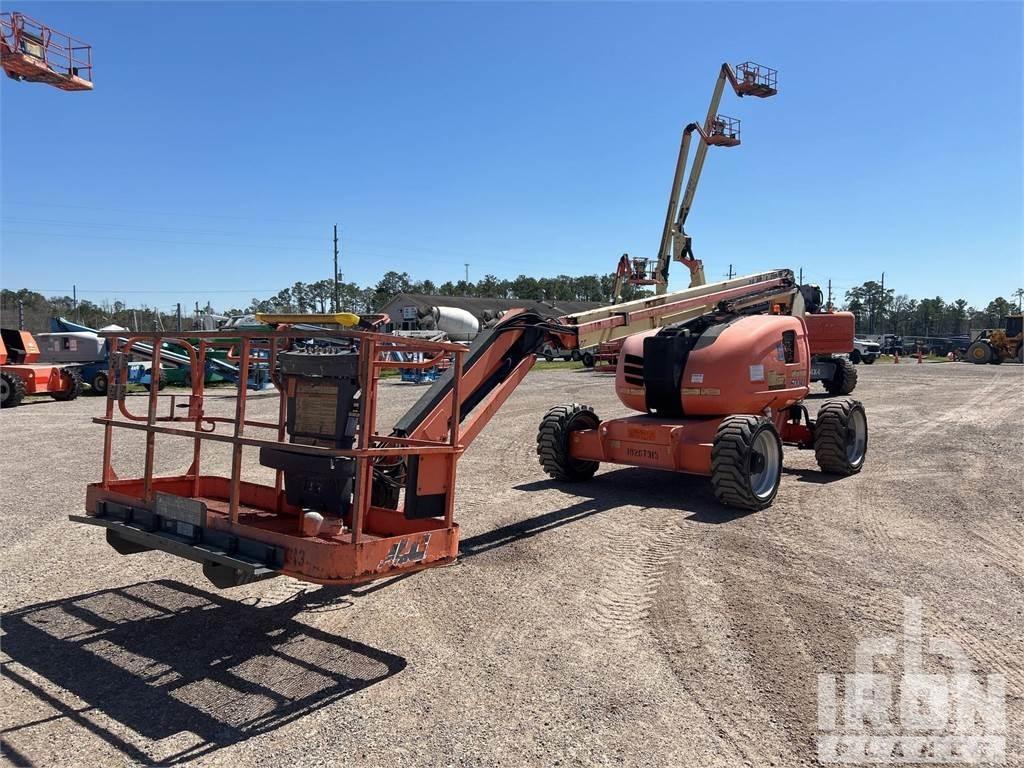 JLG 600AJ Kloubové plošiny