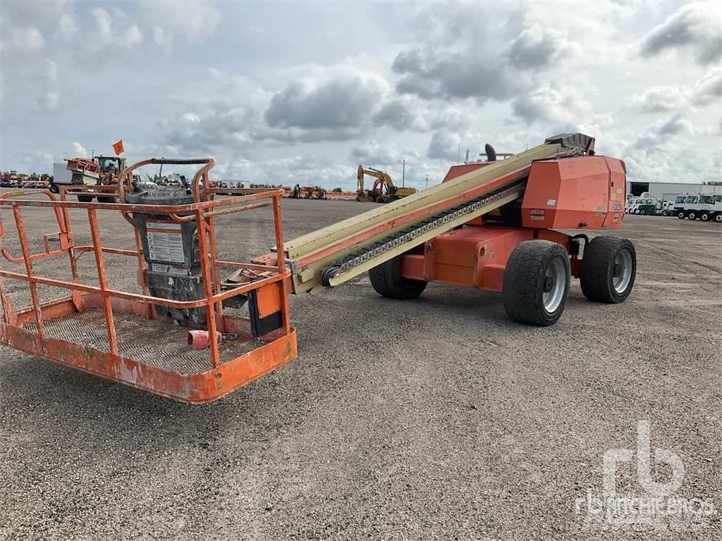 JLG 600S Kloubové plošiny