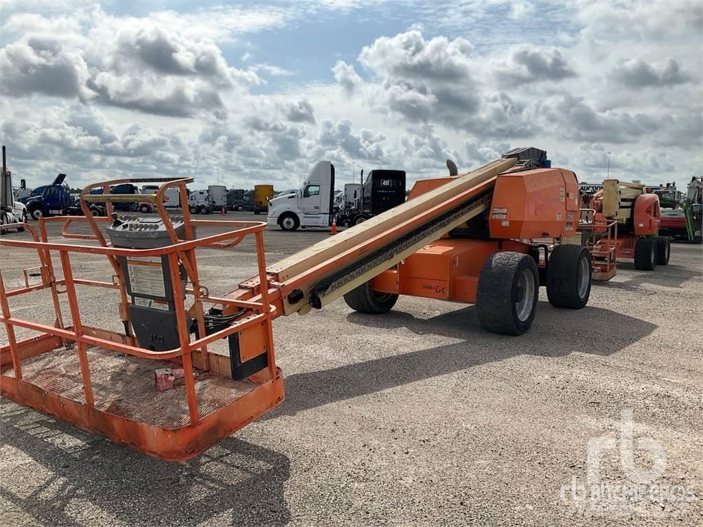 JLG 600S Kloubové plošiny