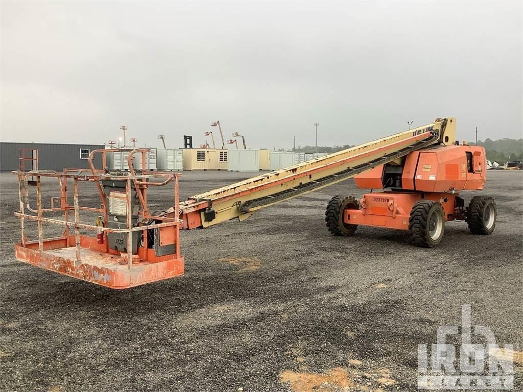 JLG 800S Kloubové plošiny