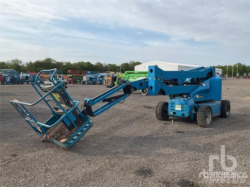 JLG M450AJ Kloubové plošiny