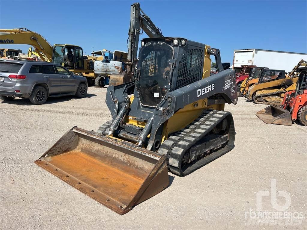 John Deere 333G Smykem řízené nakladače
