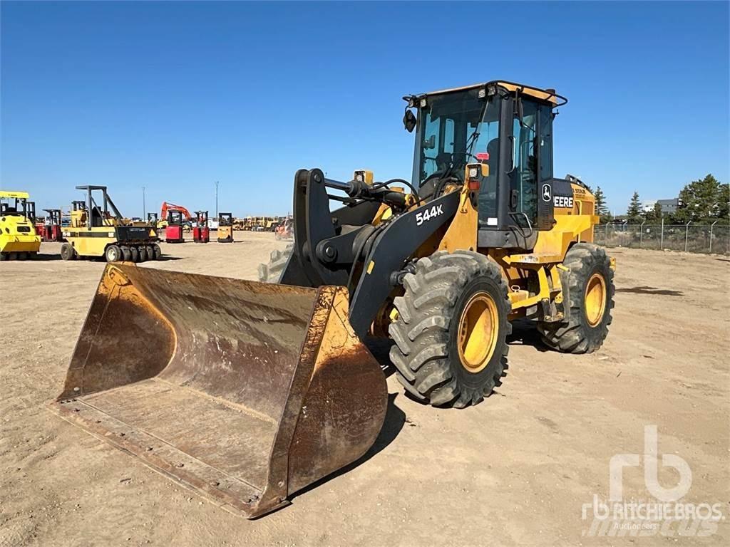 John Deere 544K Kolové nakladače