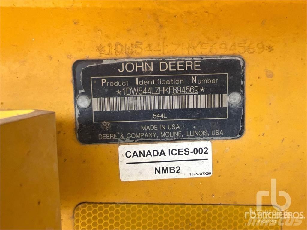 John Deere 544L Kolové nakladače
