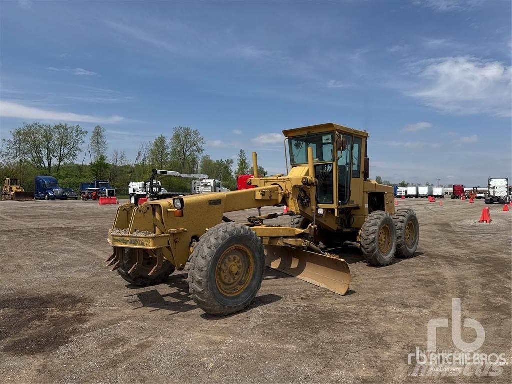 John Deere 570B Grejdry